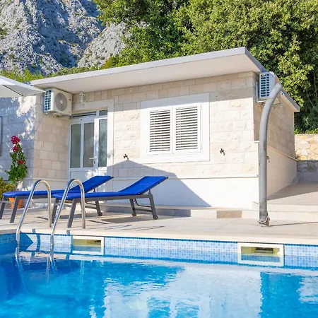 Hébergement de vacances Giran Bast